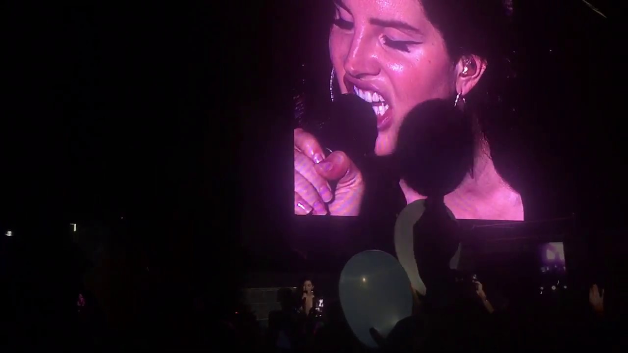 Lana De Rey – Blue Jeans @ Lollapalooza Brazil 2018