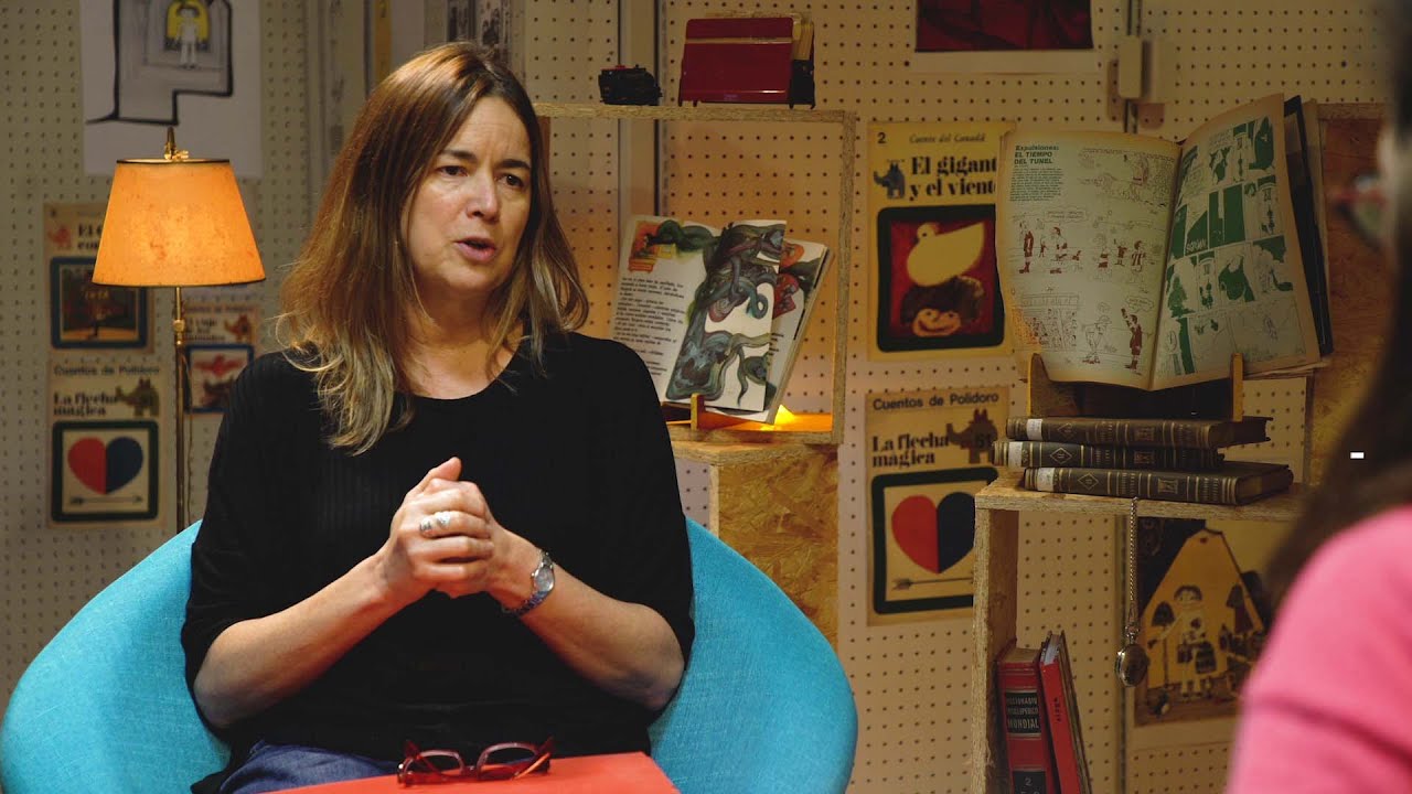 UN LIBRO OCUPA MUCHO ESPACIO - Archivos de inteligencia. Vigilar y censurar.