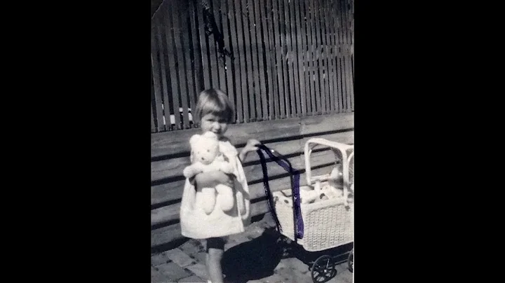 ReCollection: Dr Sue Lopez Atkinson - Kicking arou...