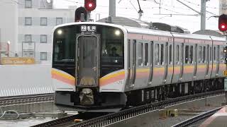 E129系　[普通]長岡行き　新潟駅到着