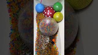 Wait For The Giant One To Pop… 🤯💦#Orbeez#Satisfying #ASMR #OddlySatisfying #BalloonPopping #breads
