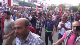 Asker Cenazesinde Yalçın Akdoğana Pet Şişeli Protesto
