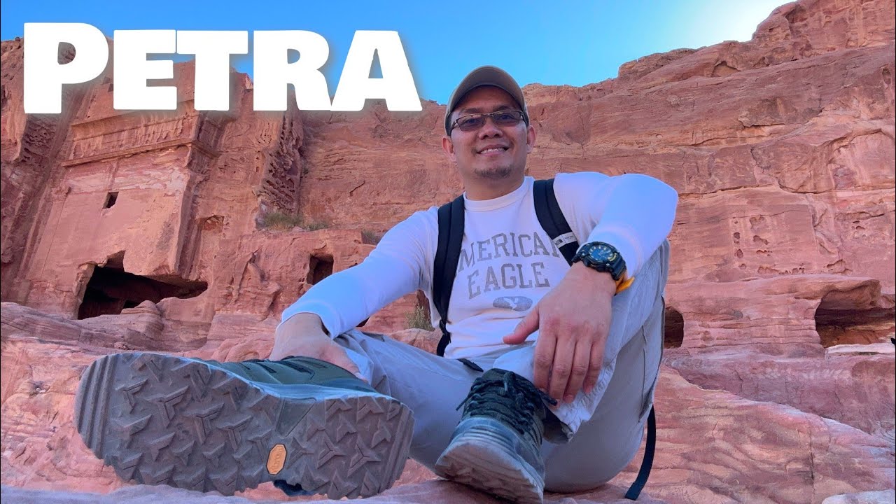 FILIPINO Traveler Explores the LOST CITY of PETRA in JORDAN 🇯🇴