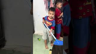 Dede Kalandra lagi nyapu #hiburan #adayinmylife #vlog #viral #trending #fyp