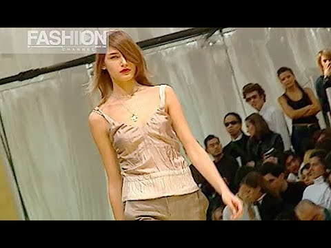 LOUIS VUITTON Fall 2002 2003 Paris - Fashion Channel - YouTube