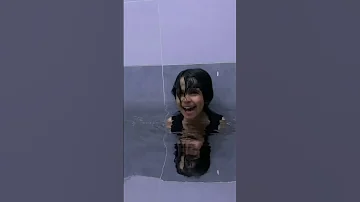 سوسو تسبح في مسبح غريب شفا سوسو 