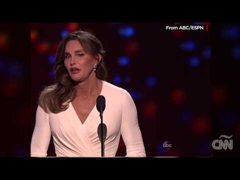 Búrlense de mi, pero no de los jóvenes: Caitlyn Jenner