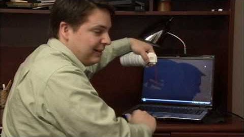 Computer & Internet Help : Clean a Computer Keyboard