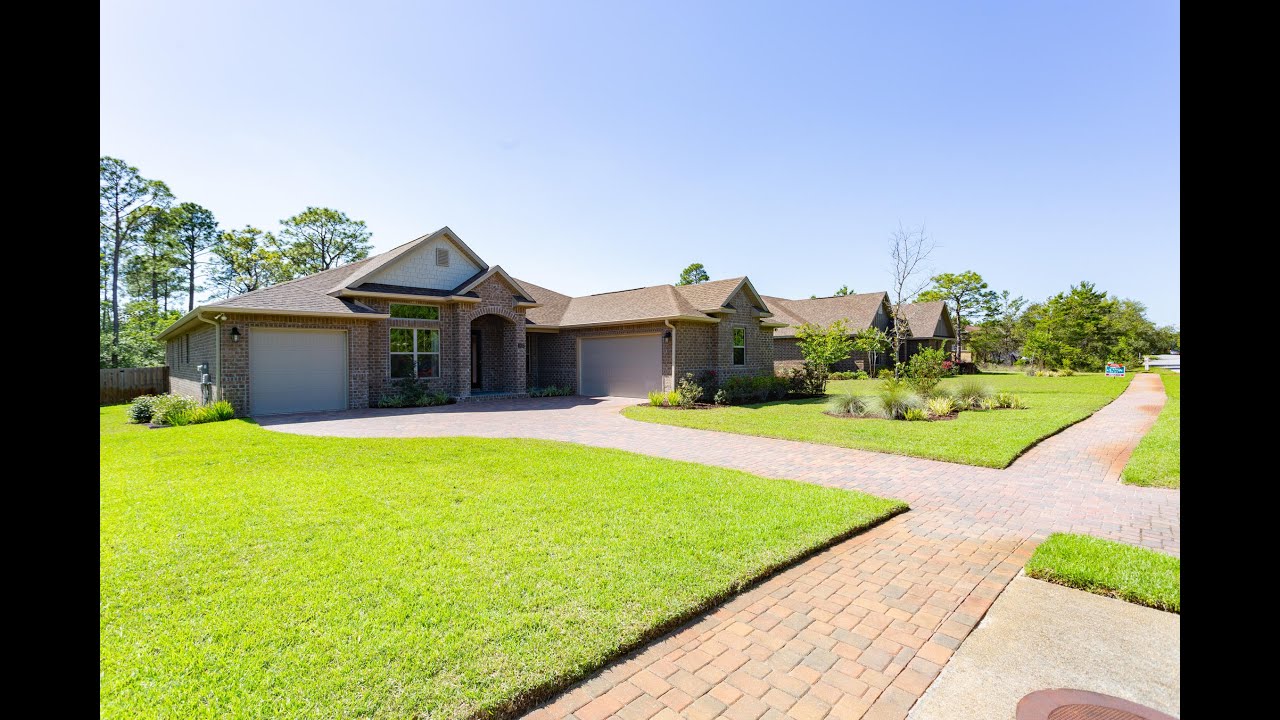 Property for sale - 1427 W Shores Boulevard W, Gulf Breeze, FL 32563