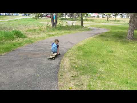 Mandolin longboarding at Rum River South