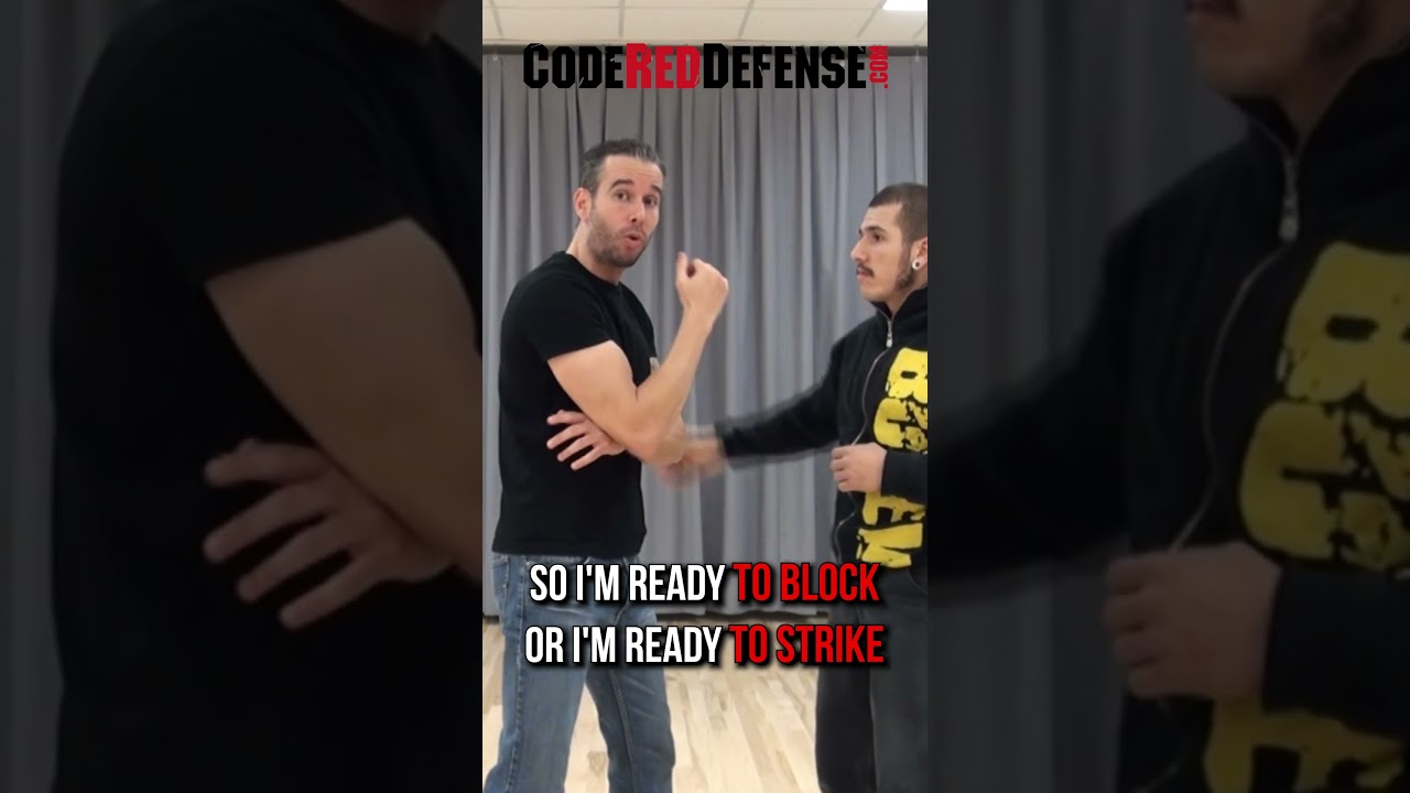 Удар кулаком-молотом для самообороны