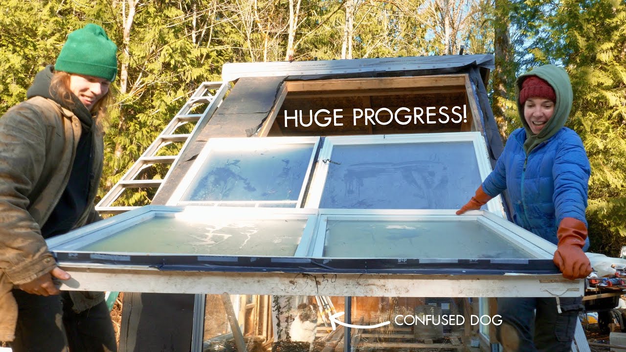 Реконструкция крыши теплицы и обновление зимнего сада.