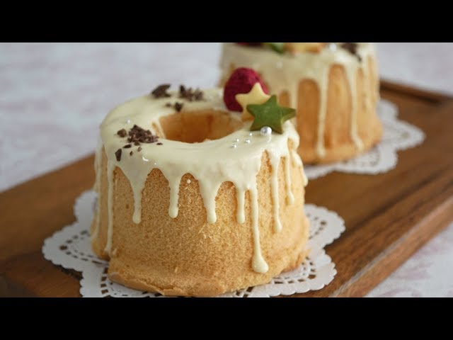 生クリームをたっぷり詰めた小さなシフォンケーキ | Mini chiffon cake