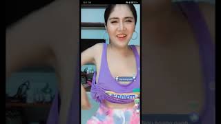 Bigo live/cewek Vietnam keliatan banget