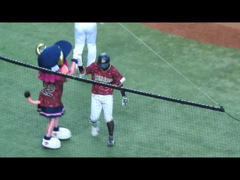 2017.08.01/京セラ/オリックス5x-4ソフトバンク/【5回裏】西野真弘　フルカウントからライトスタンドへのホームラン オ3 1ソ