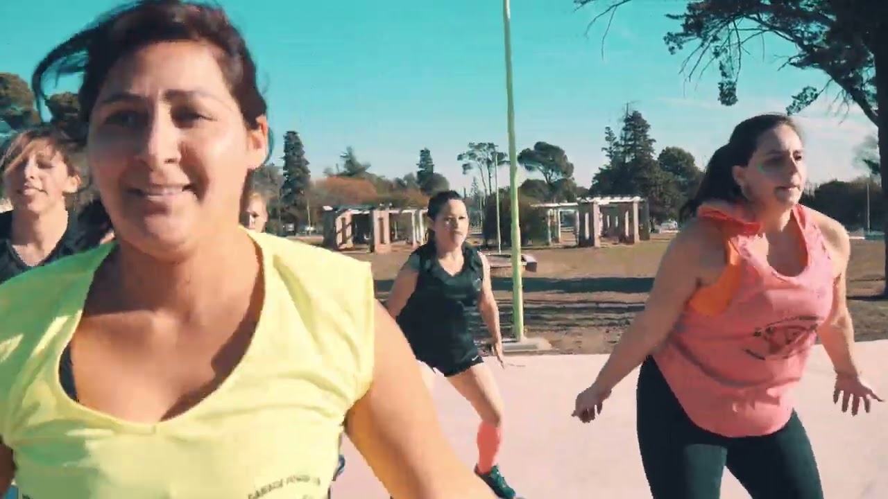 Da tweekaz.. Back and forth .. música de 