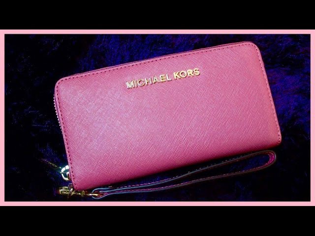 Buy Michael Kors Red Mercer Granular Leather Wallet for Women Online | The  Collective
