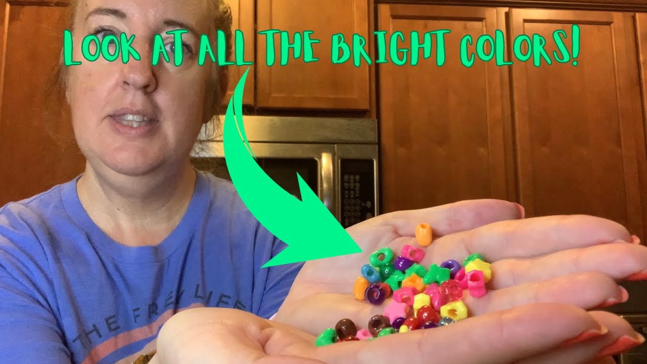 900 Pcs Multi-Colored Plastic Craft Perforated Beads (Review)