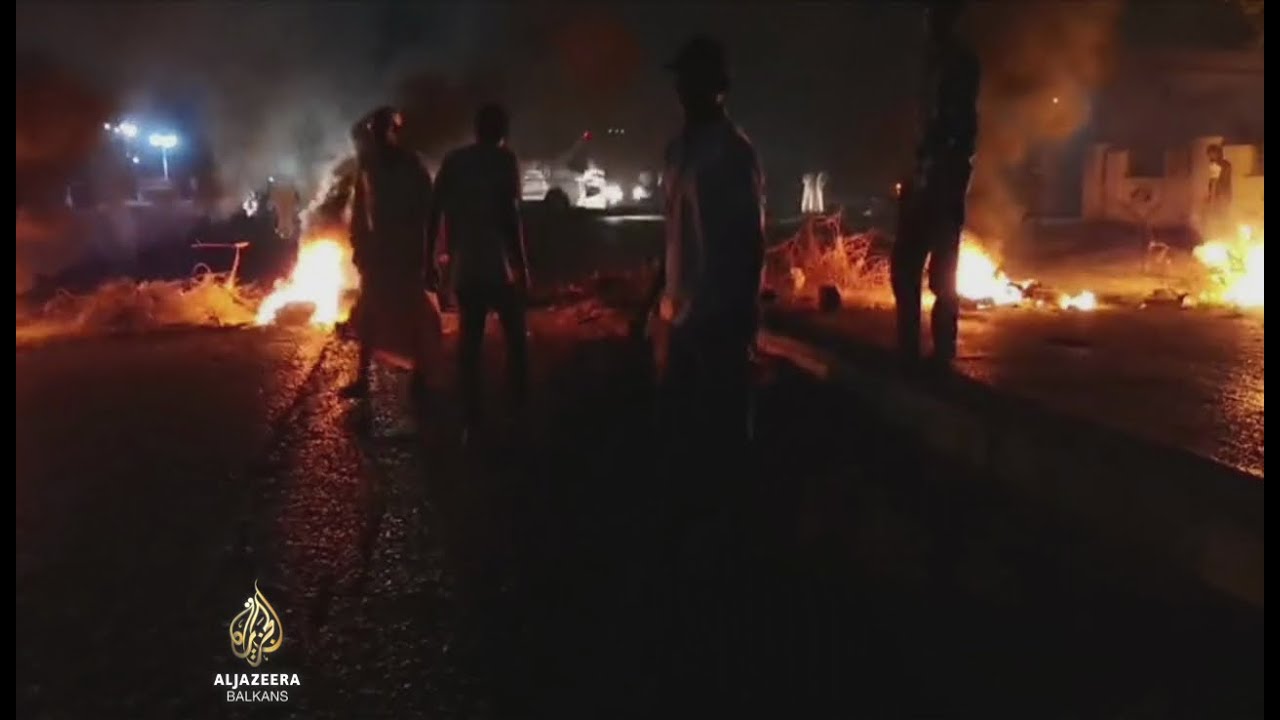 اعتقال رئيس وزراء السودان: قوى الديمقراطية تدعو إلى احتجاجات