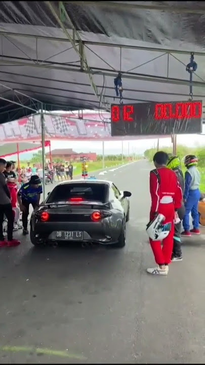 Mantap Juara 1 braket 9 detik dan juara 1 FFA Drag Race Tondano