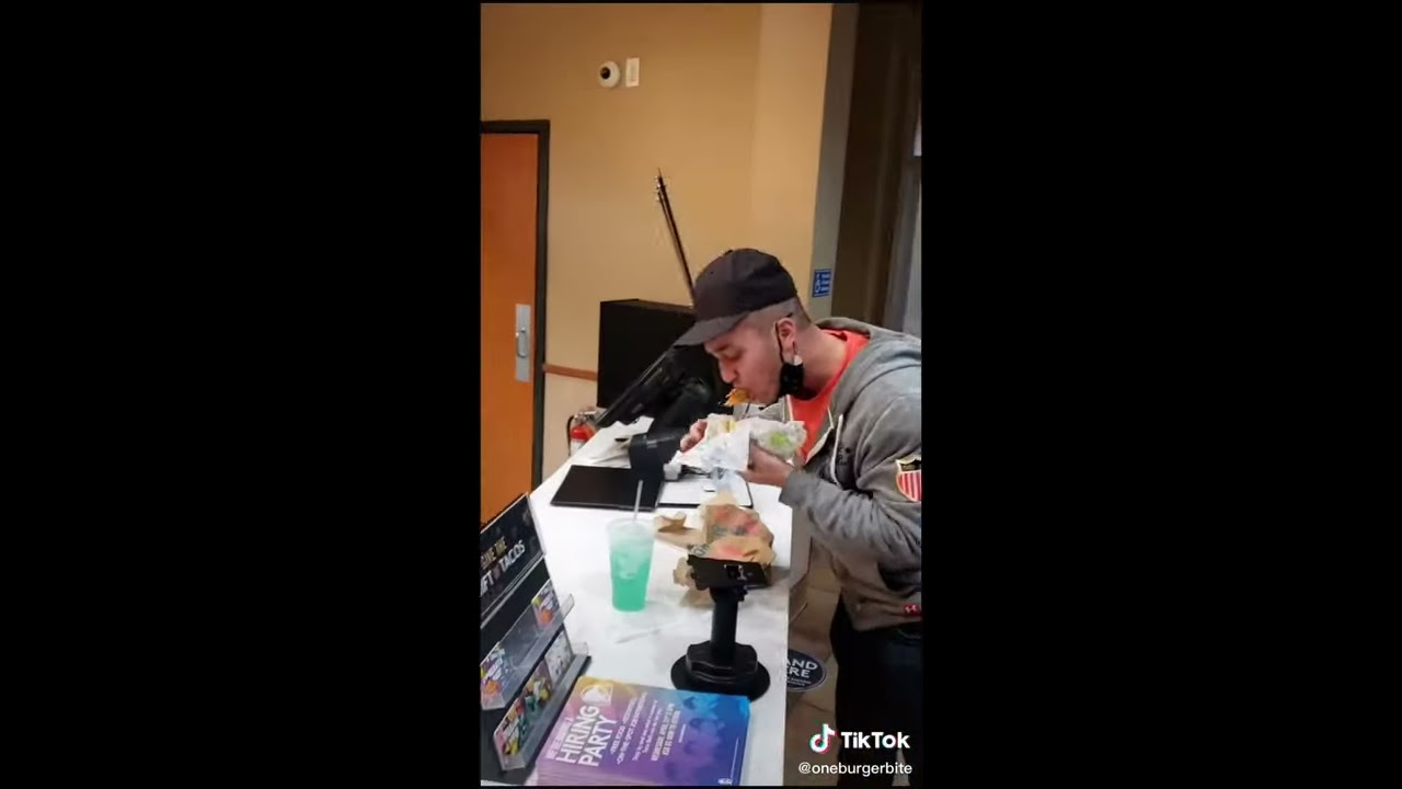 Customer Throws Food At Employee Taco Bell Jacksinmike