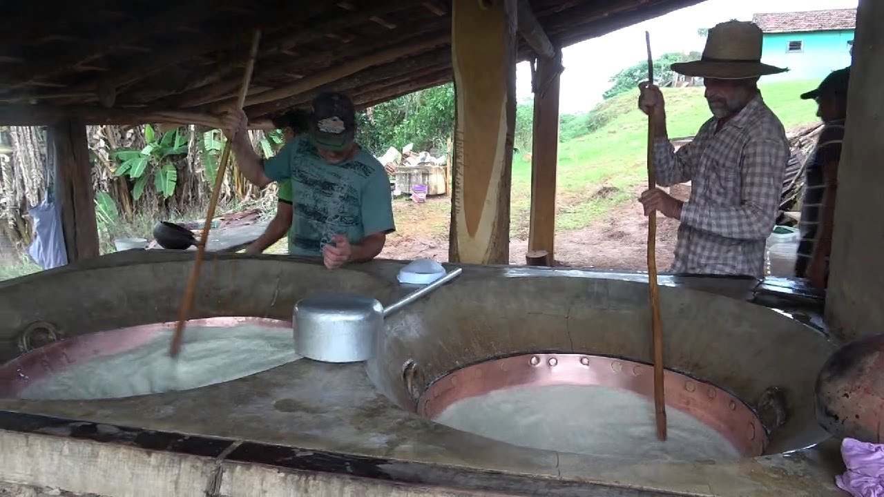 A TURMA DO DOCE DE LEITE NA ROÇA DO ROBERTO