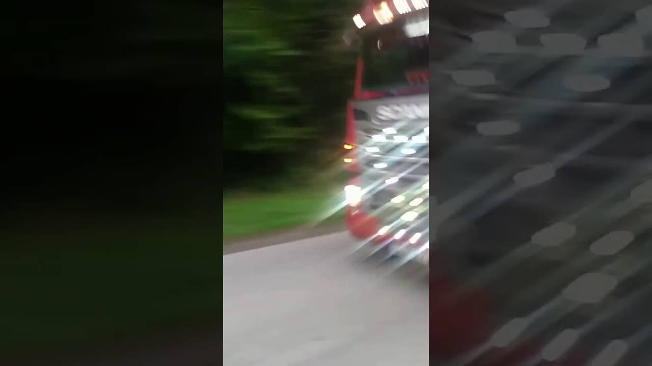 SCANIA R 400 funny horn YouTube