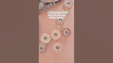 Making new reed diffuser #music #soycandles #reeddiffuser #smallbusiness #howto