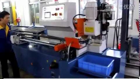 Full automatic steel pipe cutting machine
