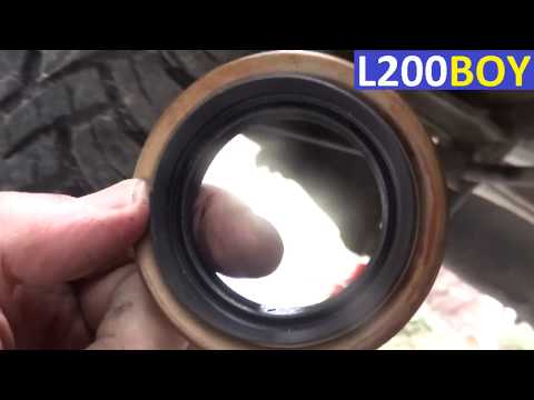 How to change rear differential pinion seal on Mitsubishi l200 - simmering wechseln
