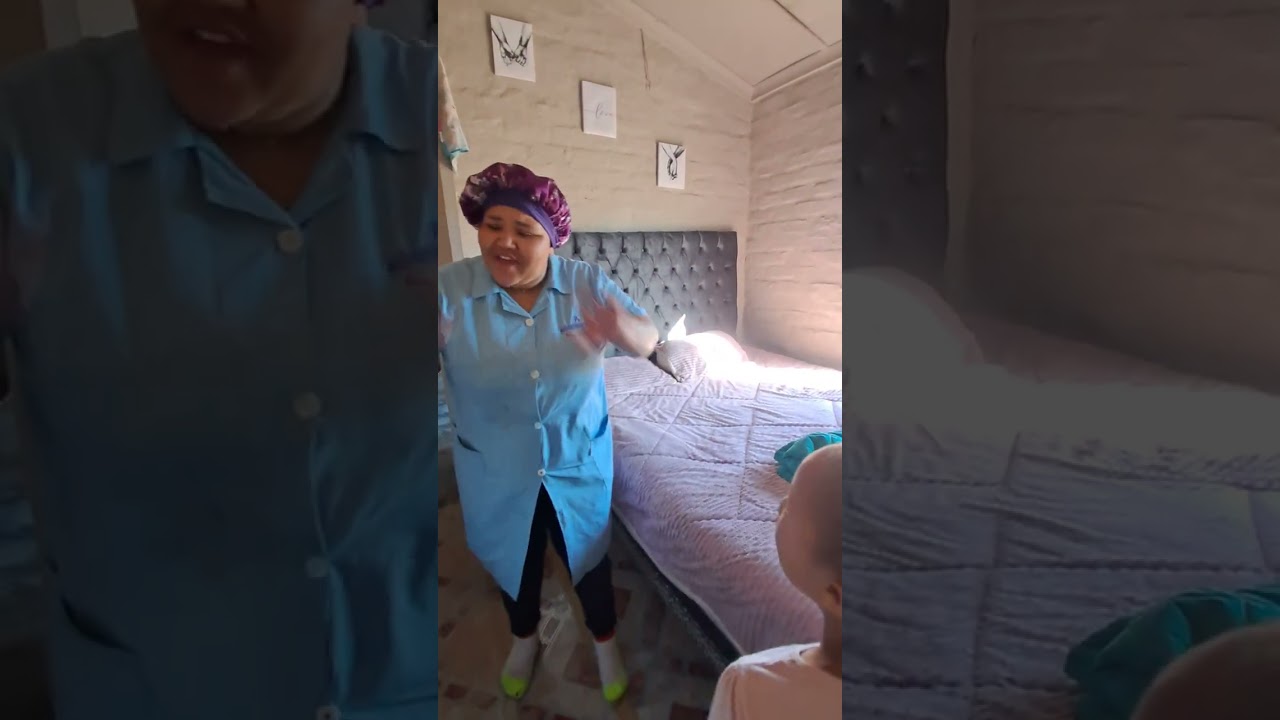 Jackrusseltjie maak gou my bors warm 😭😭😭😭😭