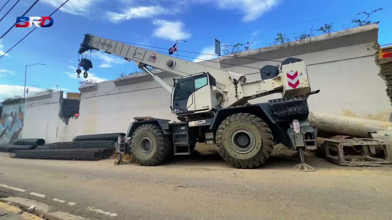 Recorrido por el puente de la Av. Estrella Sadhala, Reparto Tavarez, área Monumental y Gran Teatro 