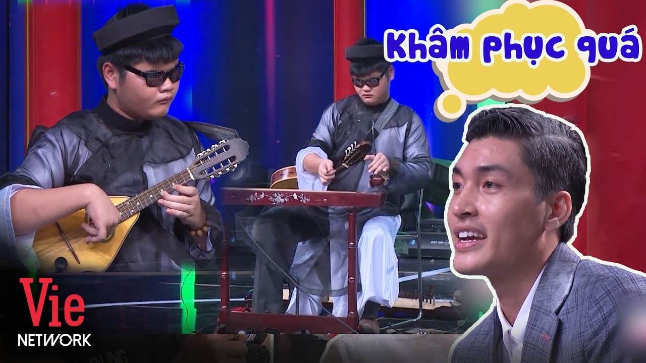 Ngả mũ thán phục anh chàng khiếm thị tài năng chơi được 5 loại nhạc cụ | Siêu Bất Ngờ