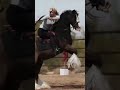 شاهد فتاة قوي ترمي السهم فوق ظهر الخيل ماشاءالله