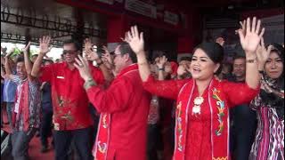 LIMA JARI, Cipt. Petrus Bien, vokal: Petrus Bien , Etry Ulbul.