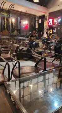 story' halu karoke di caffe