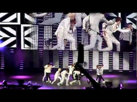 SM Town Live- Super Junior "Mr. Simple"