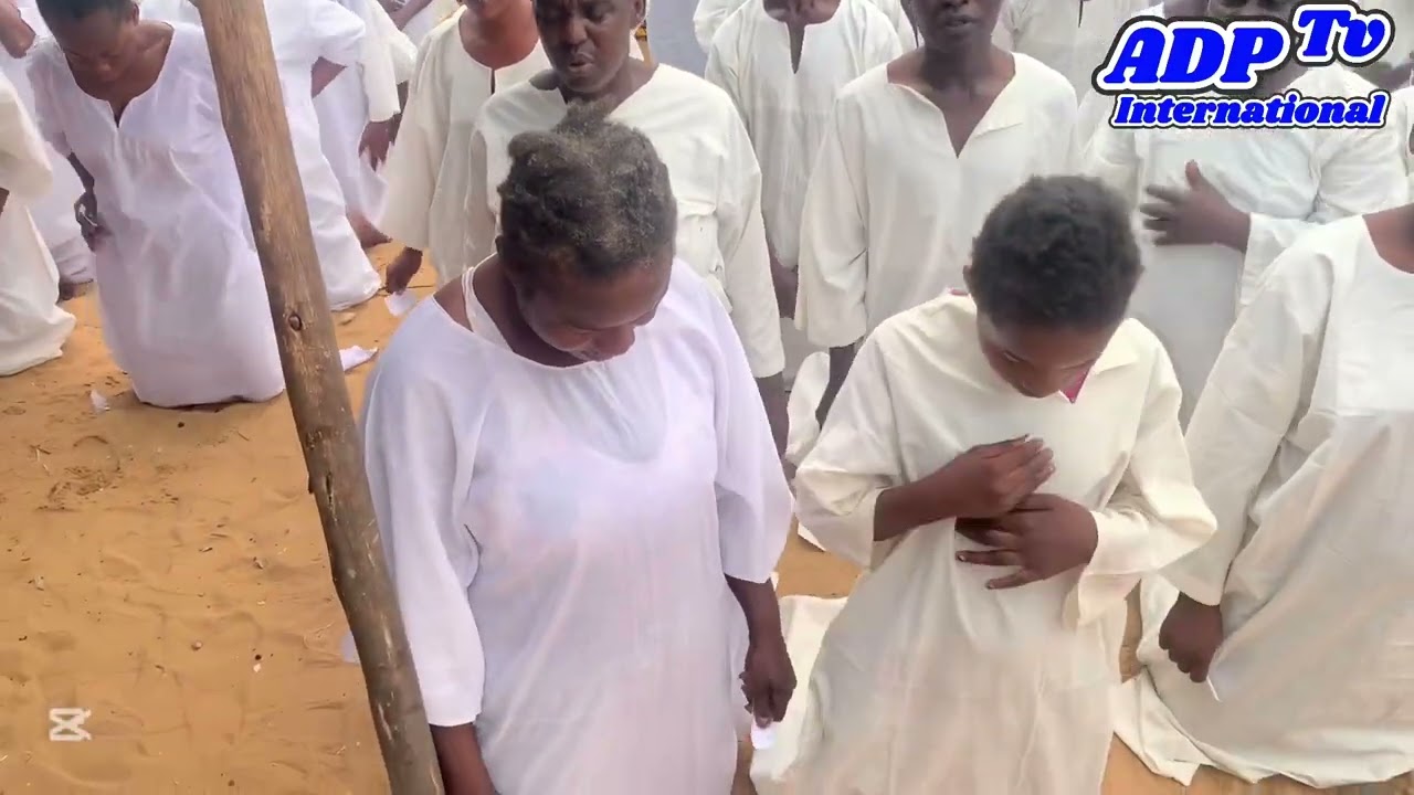 Le grand baptême au assemblées de Dieu de Pentecôte Eglise Centrale de Pointe-Noire