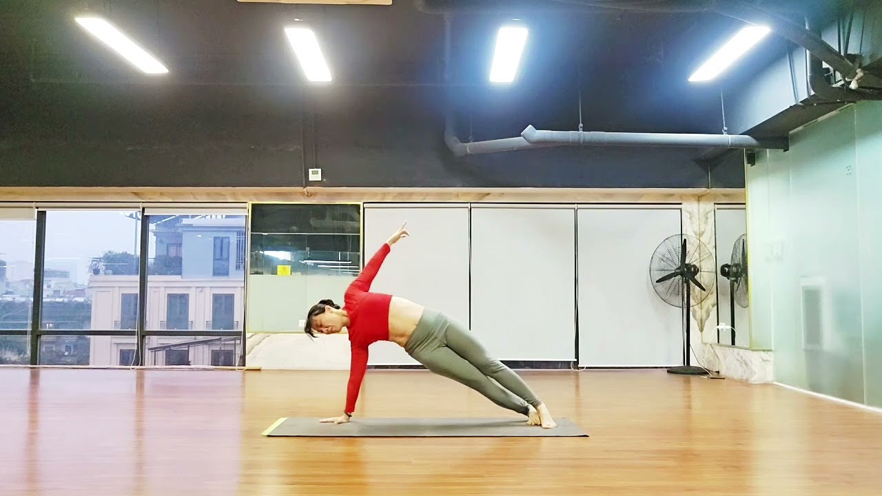 Inside flow yoga Mùa xuân ơi em đừng đi - Bđ: HLV Thái Hòa