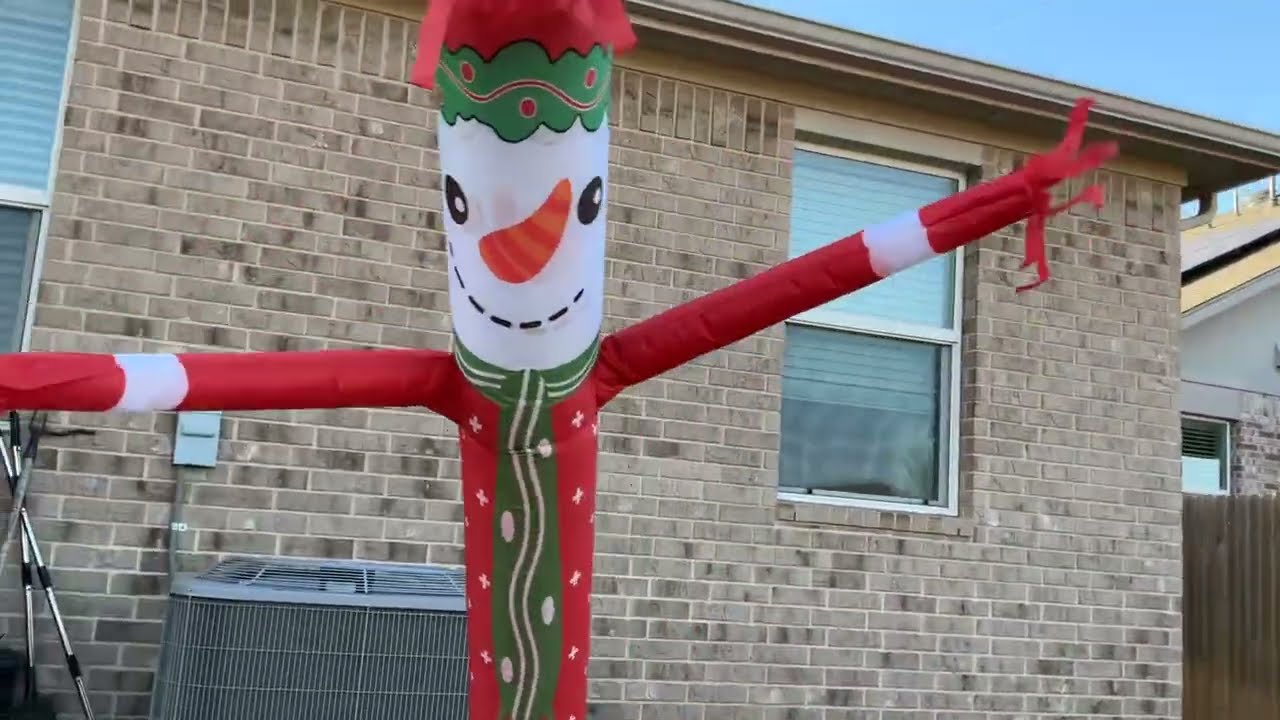 6ft animated snowman ￼￼￼￼tube ￼￼￼man￼ inflatable￼ review ￼#inflatables #trending #christmas 