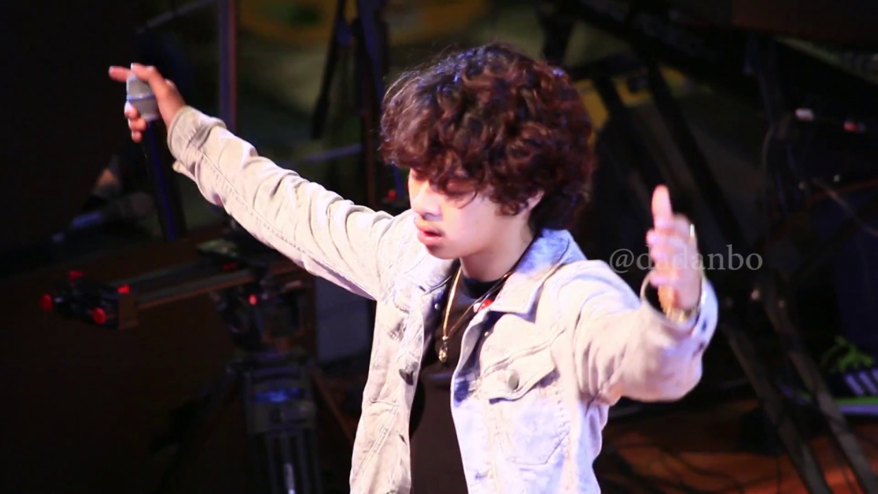 Bastian Steel - Lelah [LIVE Music Video]