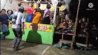 jaipongan heboh lagu juragan naek dangdut, sanggar mega sutra, jaipong Ujang leos group