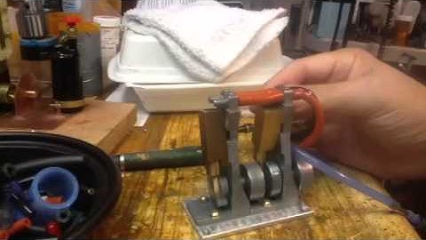 Unit twin steam engine throttling