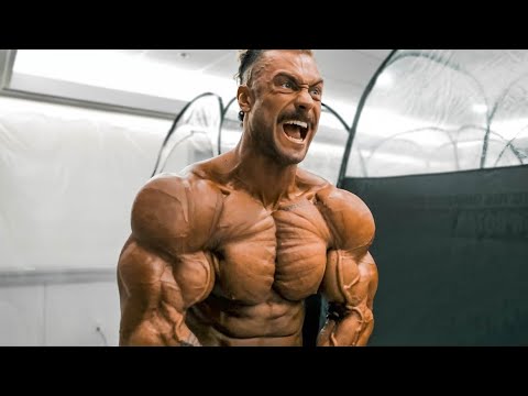 كريس بامستاد اجمل جسم في العالم  مرات على التوالي     