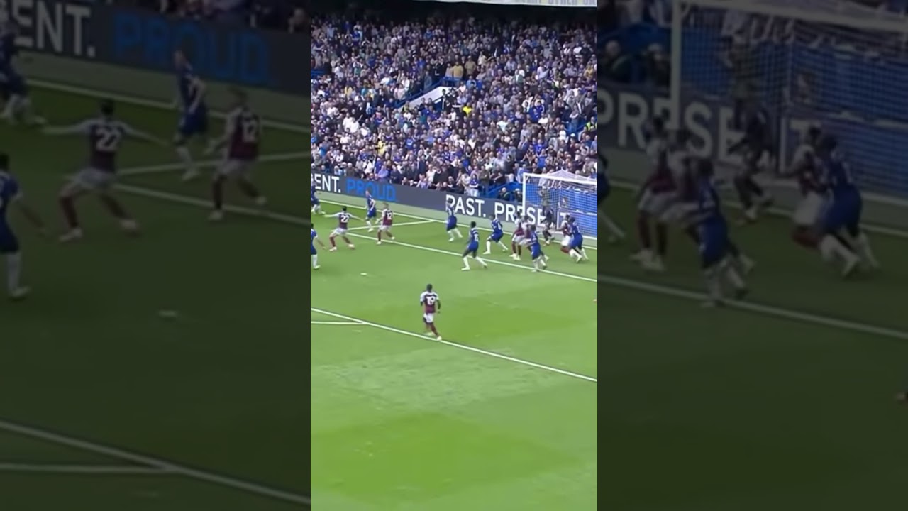 Two INCREDIBLE saves from Robert Sanchez 