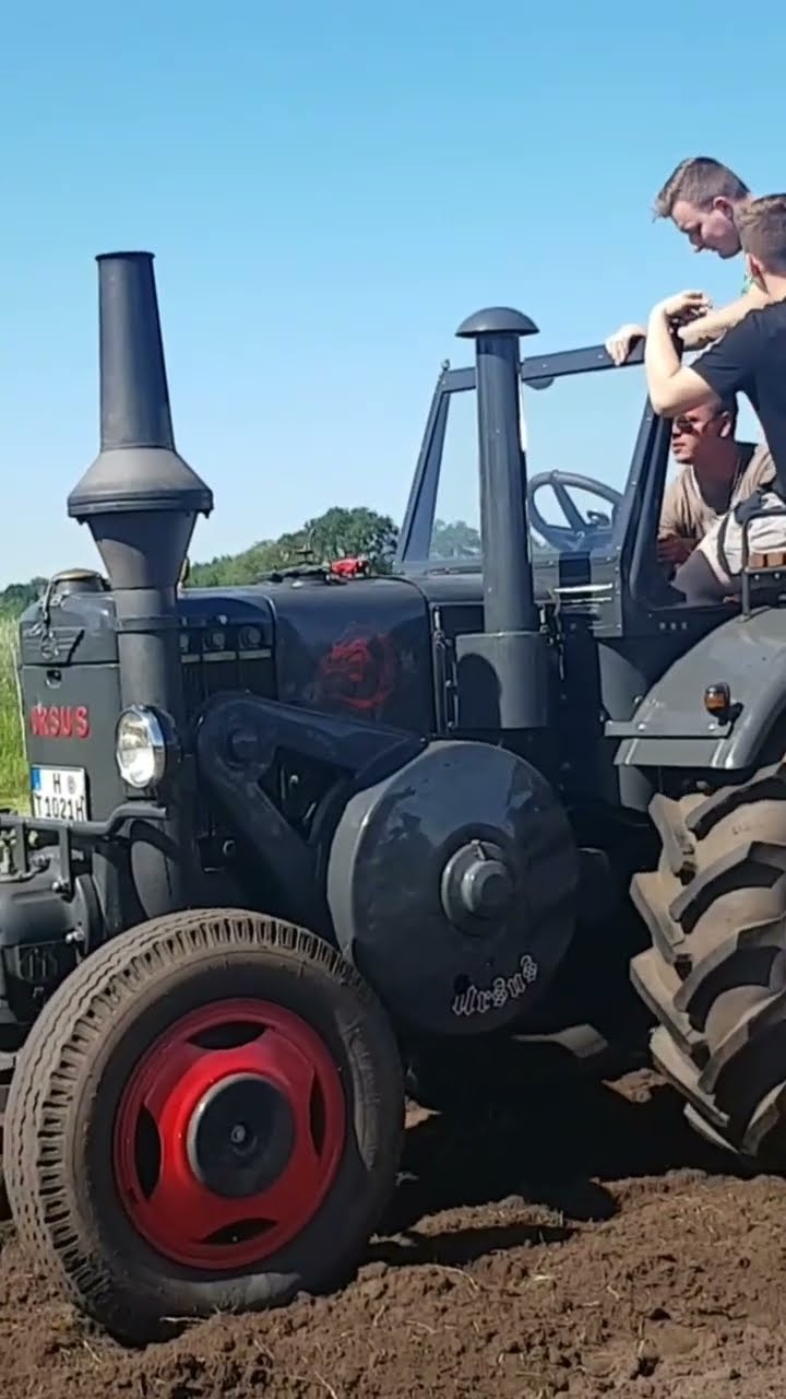 Dampflok unter Volllast an der Leistungsgrenze, Regler komplett geöffnet.