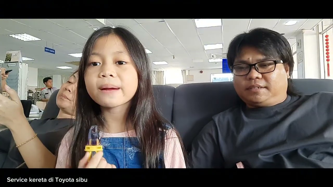 SERVICE KERETA DI TOYOTA // BEBELANJA DI NIGHT STREET SIBU