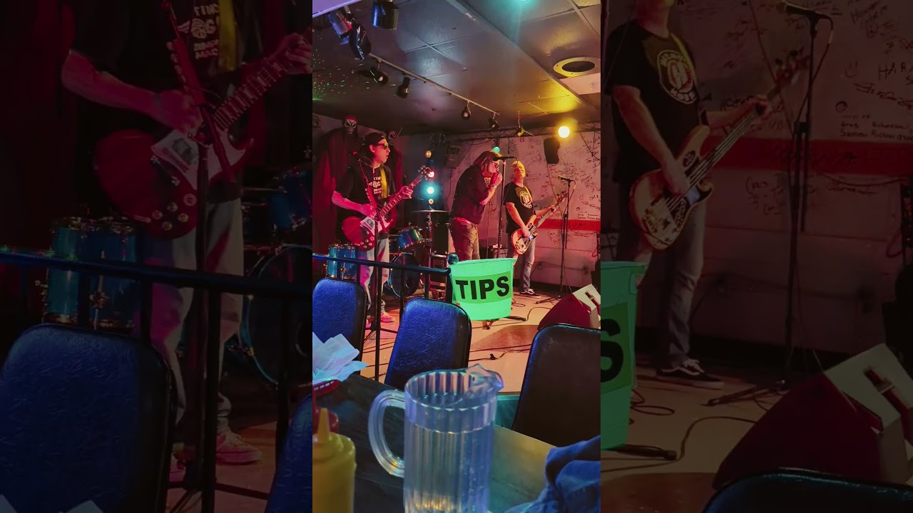 Carl Caballero and The Wreckage @Max Dugan Hazel Park, Mi 