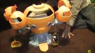 Octonauts: Octopod Playset from Fisher Price comes with Barnacles and Kwazii