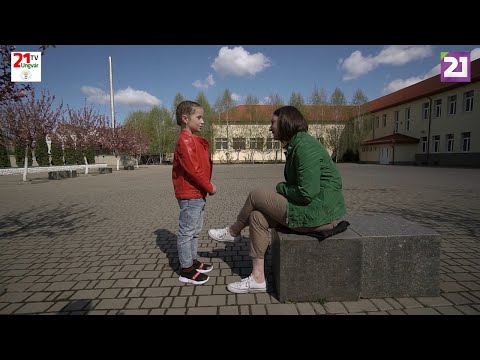 Videó: Mit Kell Játszani A Gyerekkel, Amíg Anya Elfoglalt